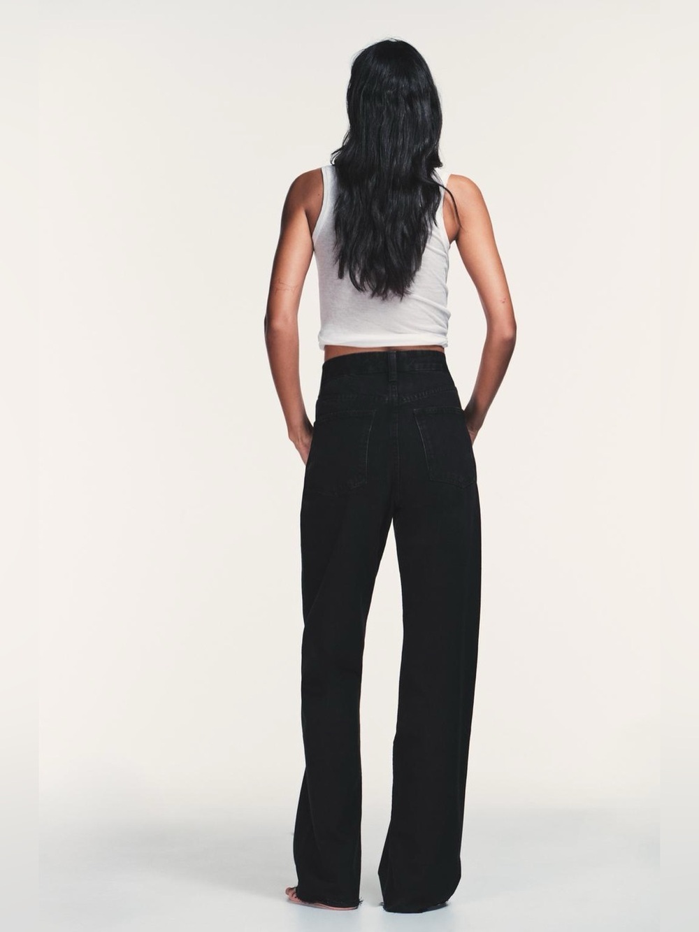 Zara Black Wide-Leg Distressed Hem Jeans 8 - Picture 2 of 12